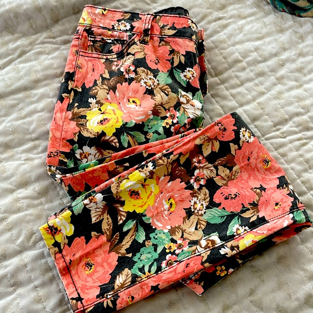 Buffalo Jeans‎ Womens (8) Orange Floral 5 Pocket Jeans 9”rise Sizee 28/26”inseam - Picture 6 of 6